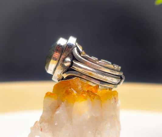 Luxury Artisan Labradorite Silver Ring