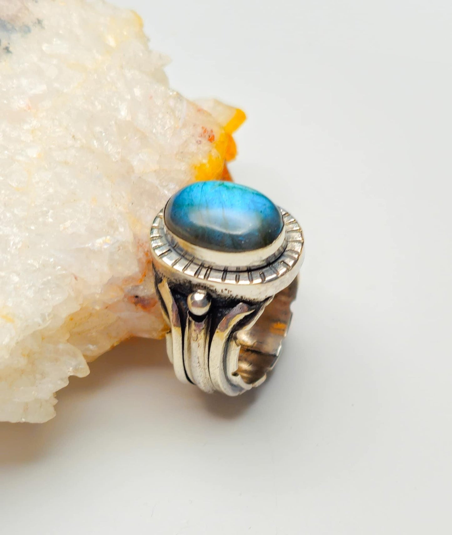 Luxury Artisan Labradorite Silver Ring