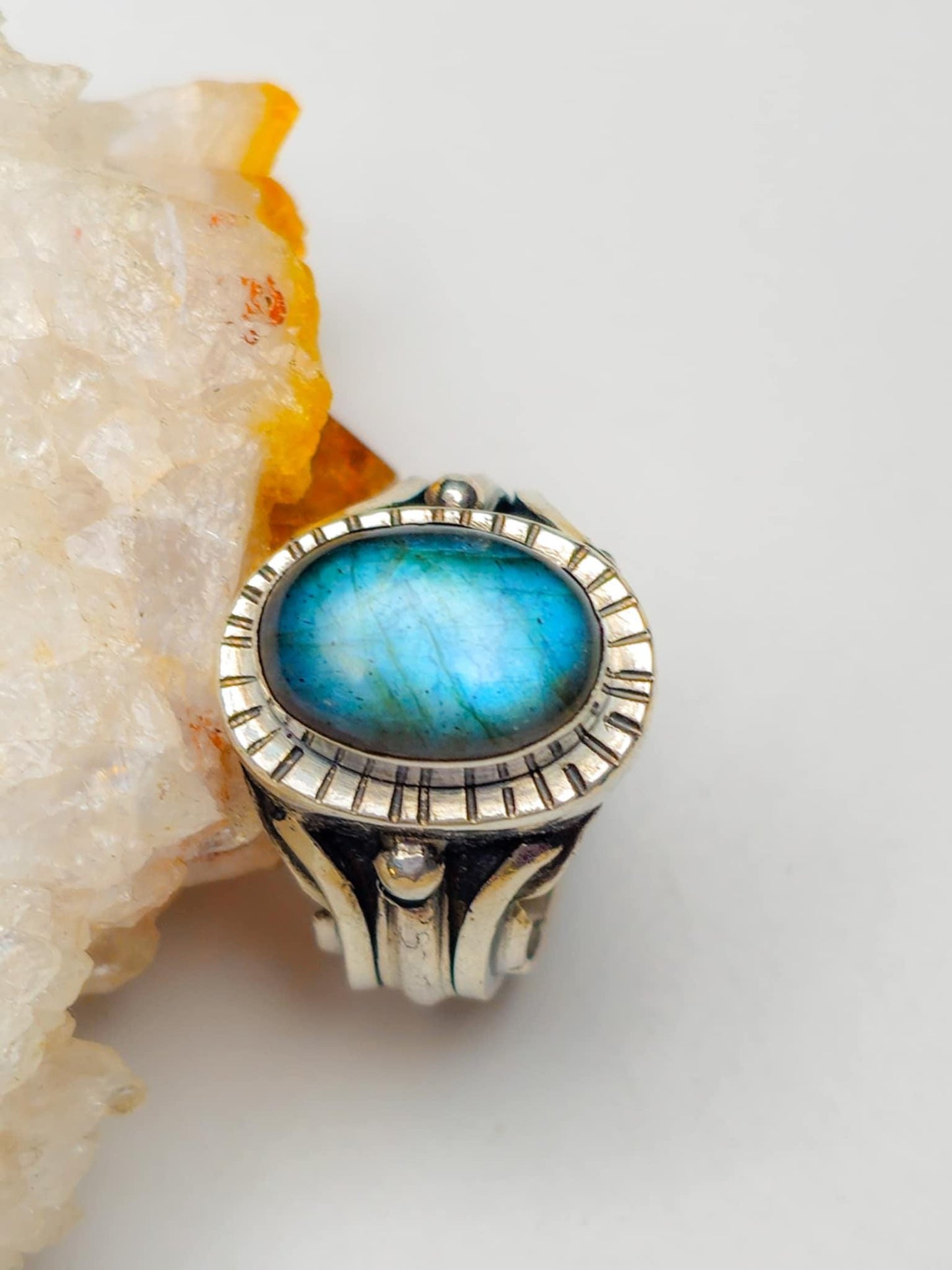 Luxury Artisan Labradorite Silver Ring